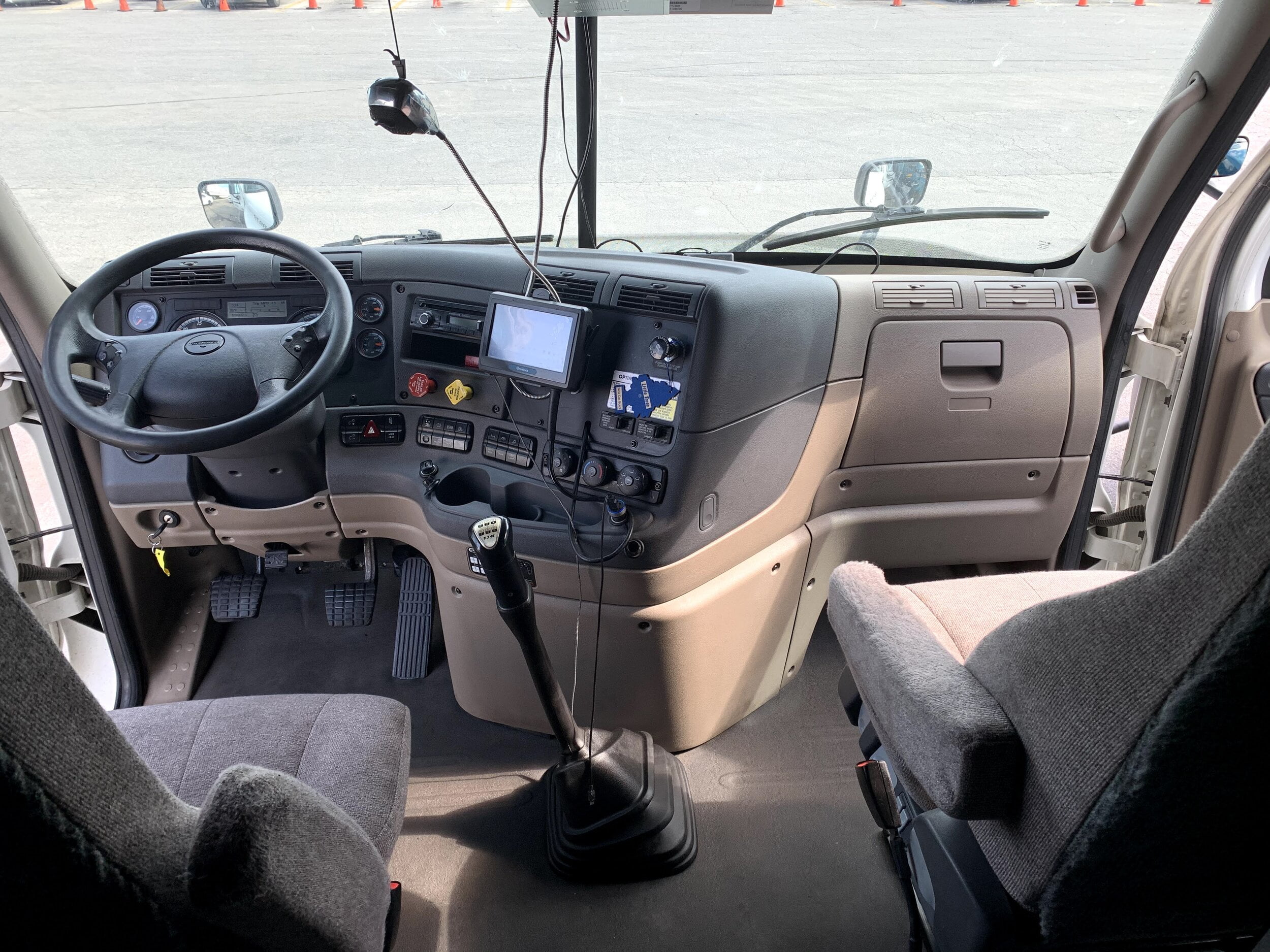 vrachtwagen interieur reinigen