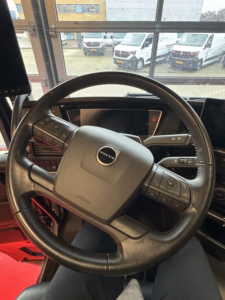 truck stuur before