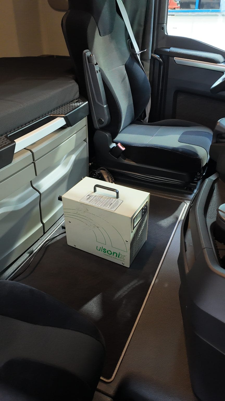 Vrachtwagen cabine ozon behandeling Amsterdam